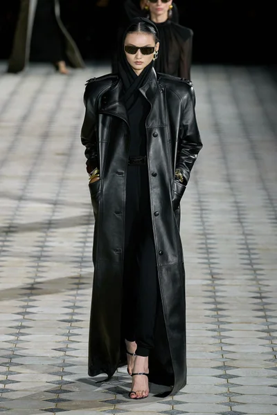 Look 35